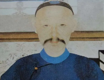 乾隆十分欣赏绵亿，为什么后来嘉庆帝会疏远他？