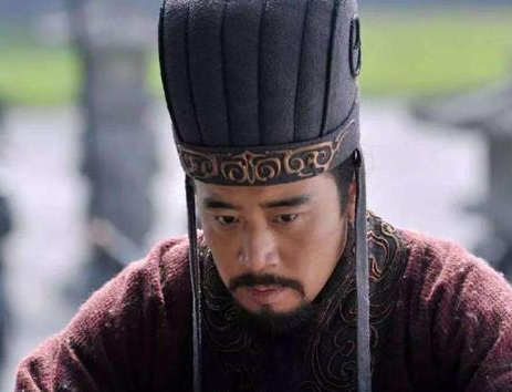 刘备能和关羽张飞结拜 刘备为什么不和诸葛亮结拜