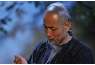 天下廉吏于成龙的出身是什么样的？他的妻儿是什么结局