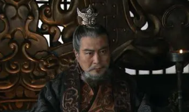 颜良被关羽一刀斩于马下，他只是徒有虚名吗？