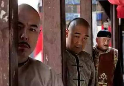 和珅背后真正的靠山 他若是不死,嘉庆就不敢动和珅