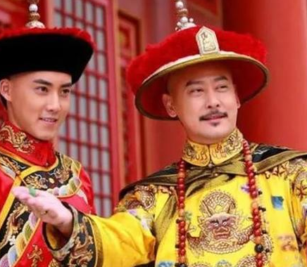 乾隆和嘉庆相比 两人对待和珅谁更略胜一筹