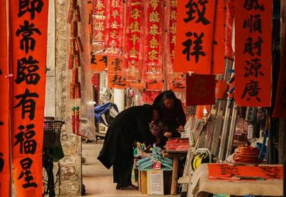 对联的历史有多悠久？“一日为日，二日为昌，三日为晶”的下联应该怎么对？