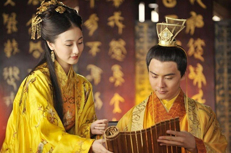 明朝历代皇帝之间是什么关系？朱元璋是怎么给后代取名的？