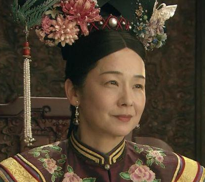 慈禧睡觉时床上都放一件东西 对于宫女们来说苦不堪言