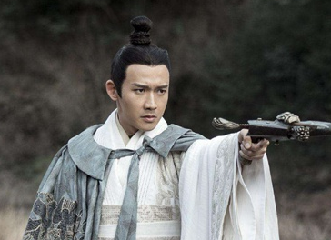 周朝是被哪个国家灭掉的？周朝灭亡秦朝建立此人功不可没！