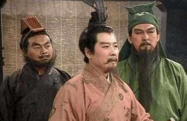 刘备能三分天下竟然不是因为诸葛亮？谁才是刘备三分天下的关键？