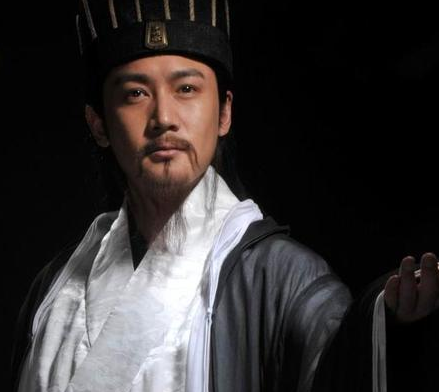 黄月英作为一个丑女 诸葛亮为什么还娶黄月英做老婆