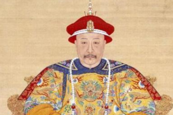 嘉庆在位期间政绩一般，但他在文学方面贡献很大