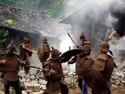 火烧藤甲兵时，诸葛亮为什么要说自损阳寿？