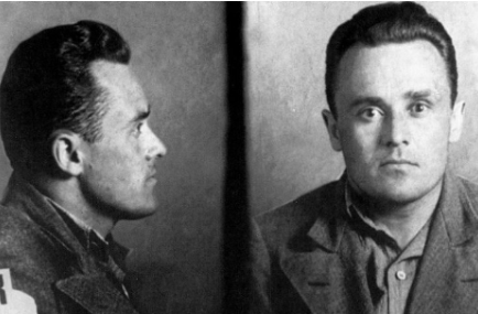 第一颗人造地球卫星运载火箭的设计者 第一艘载人航天飞船的总设计师科罗廖夫简介