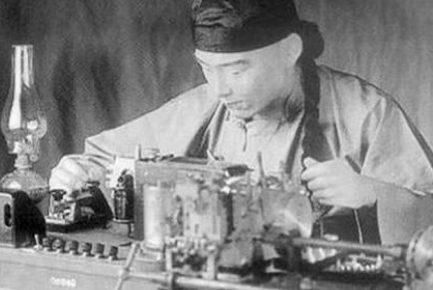 崇厚为什么要反对铺设电报线路？原因是什么