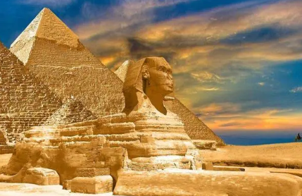 “世界古代八大奇迹”之一的胡夫金字塔究竟有多神秘？