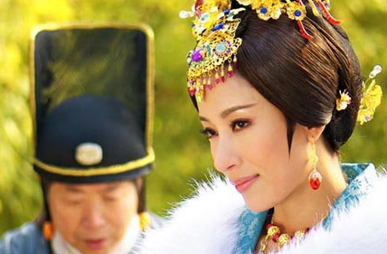 为何没有背景的万贞儿能称霸后宫？原来是因为有皇帝撑腰