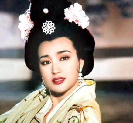 武则天到底是怎么想的 退位时为何把政权还给李家