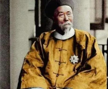 两广总督和九门提督相比 究竟谁的地位更高