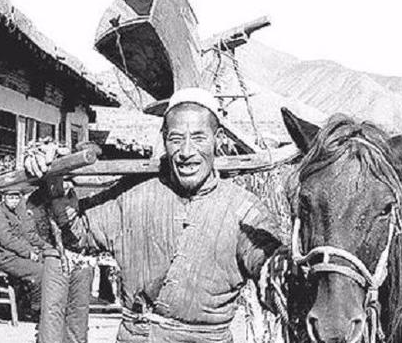 古代穷人为什么不开荒自给自足？而是辛辛苦苦的给地主打工？