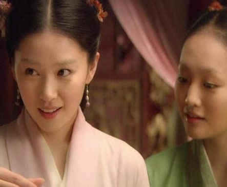 古代小妾和民国姨太太相比 两者之间的差距很大吗