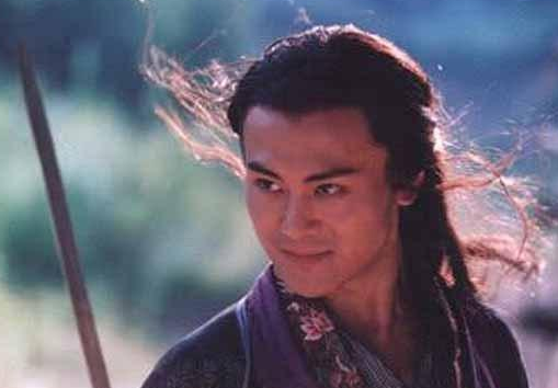 《笑傲江湖》林平之对岳灵珊是什么感情？为什么林平之急于练辟邪剑谱？