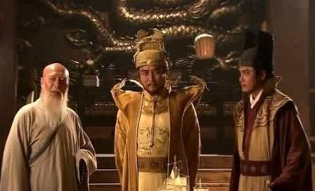 朱元璋问方丈要不要下跪 方丈又是怎么救全寺人的