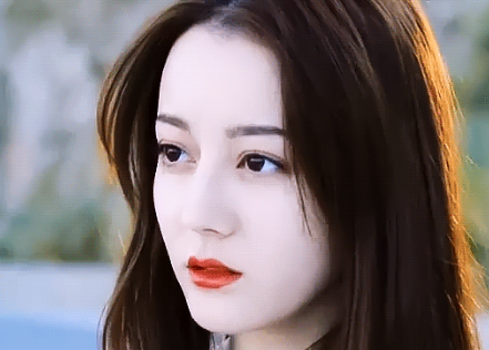《幸福触手可及》热巴有多美？满级滤镜磨皮下，脸比面粉还白