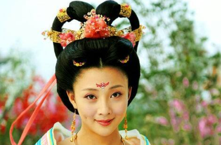 杨玉环26岁成为贵妃，宠冠六宫却一生无子