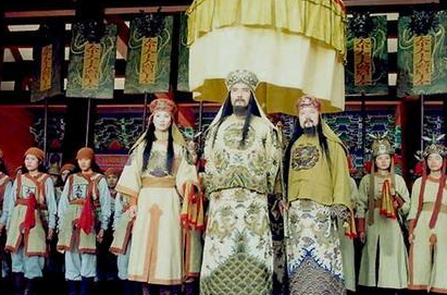 定都天京的宫里都是宫女伺候，怎么不用太监呢？