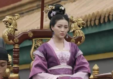 宋仁宗为什么在刘娥临终前下令把她的衣服全脱掉？