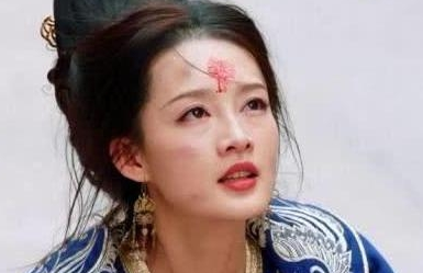 元玉仪：倾国倾城的皇室公主，最后却流落街头