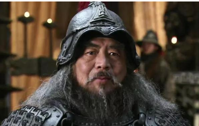 董卓在历史上干了什么，才会让天下百姓对他恨之入骨？