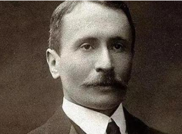 斯坦因是怎么怀疑那份古书的 他是怎么抓住阿洪的