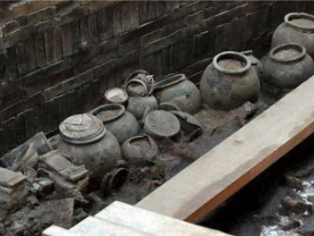 隋炀帝陵墓中陪葬品曝光 全身就只剩下两颗牙齿