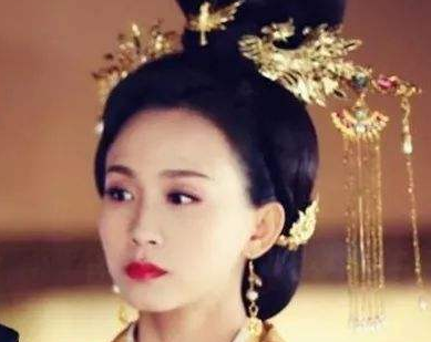 郑阿春是如何从寡妇逆袭成皇帝夫人的？