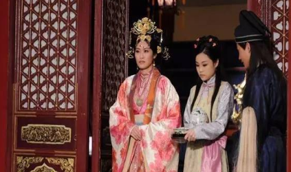 为什么明朝和清朝的公主不能和驸马住一起呢 主要的原因是什么