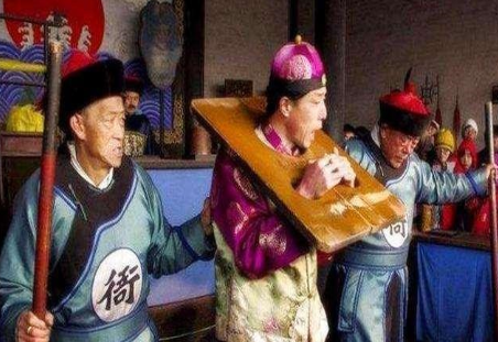 清朝的文字狱到底有多残忍？因为两封信就被满门抄斩