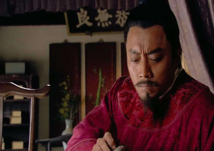 宋江被毒死后，为何吴用和花荣会不约而同的在他坟前自缢而死？