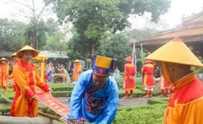 此国自称是中国，手臂上刺字誓死对抗蒙古骑兵！