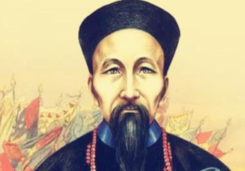 历史上李鸿章都担任过什么官职？相当于现在的什么职位？