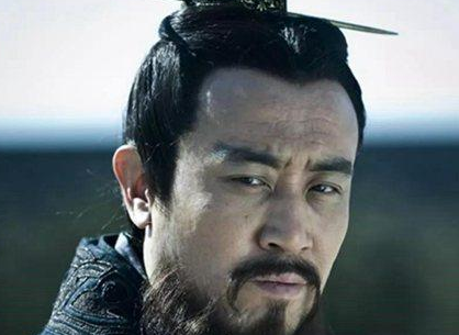 秦朝是个伟大的王朝，为何如此不堪一击轻松被推翻？