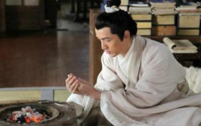 古代的冬天人们是如何御寒的呢？古人的才智令人敬佩