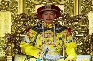 乾隆为什么会选择最平庸最没特色的颙琰作为继承人？