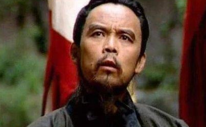 庞统在投靠刘备前，他在周瑜旗下做过哪些事情？