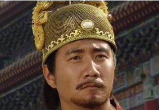 曾秉正为什么要卖掉自己的女儿？他又是怎么成为太监的