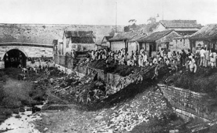 满清为什么常常被人诟病？清朝百姓都不认同这个朝廷吗？