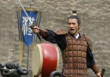 刘濞和汉景帝刘启之间有什么矛盾？他为什么要造反？