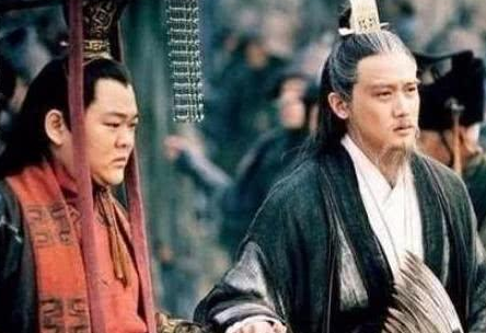 诸葛亮死后家产被查抄 刘禅得知后为何直拍桌子