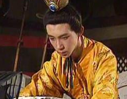 作为傀儡皇帝，汉献帝刘协窝囊到了什么程度？