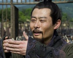 鲁肃是如何代替周瑜镇守荆州的？他有什么才能？