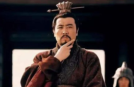 刘备为何能成为蜀汉的开国皇帝？最主要的原因是什么？