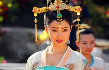 出身官宦之家的上官婉儿，她的一生有多传奇？
